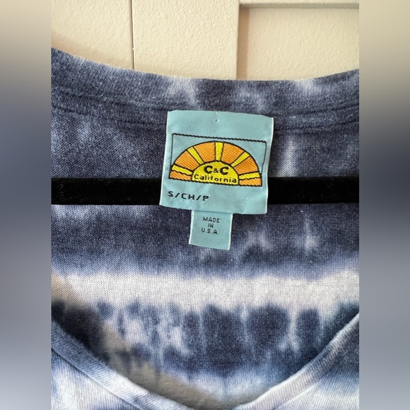 C&C California Women’s Blue‎ Tie Dye Lightweight Knit Top Size Small - Picture 2 of 9
